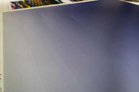 There is a noticeable banding effect on our graduated blue panel on the 14-pass image, but this disappears quickly as you move away from the print, so much so that it was hard to photograph. Here, a close- focusing wide-angle lens focused at 28cm from the sheet has been used - any further away and the effect disappears.